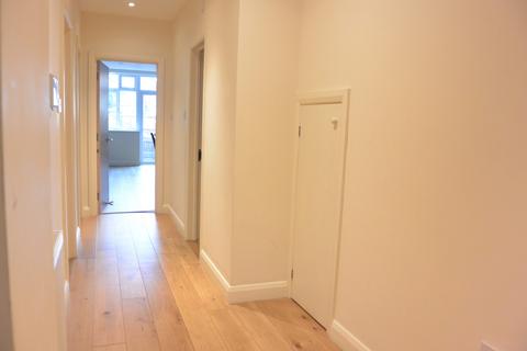 3 bedroom flat to rent, Garrick Avenue, Golders Green, NW11
