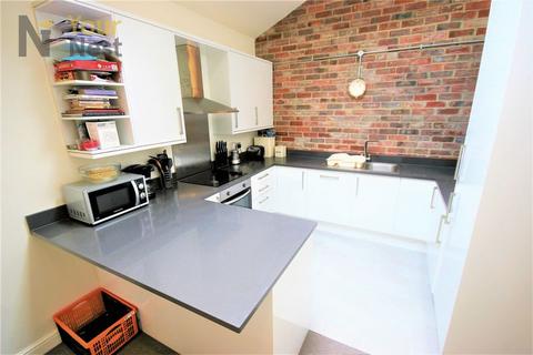 3 bedroom apartment to rent, The Old Workshop, Headingley, LS6 4FA