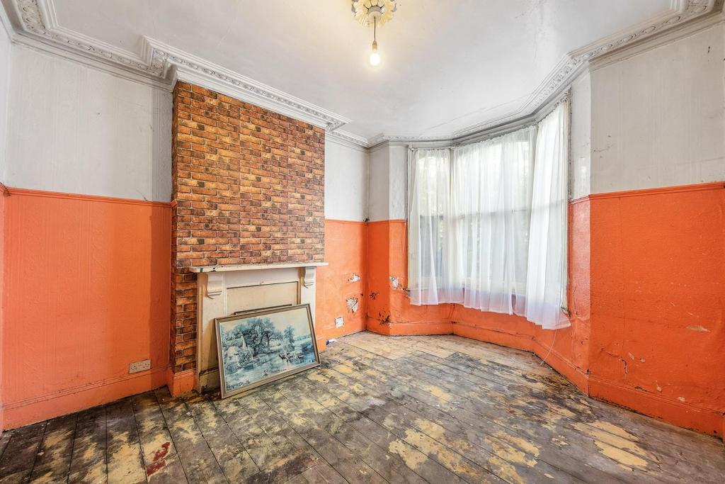 Talma Road, SW2 3 bed house £750,000