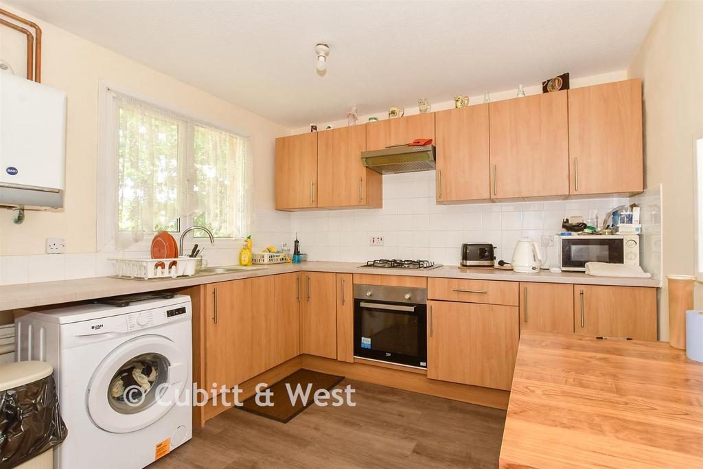 House in Crawley - View 4