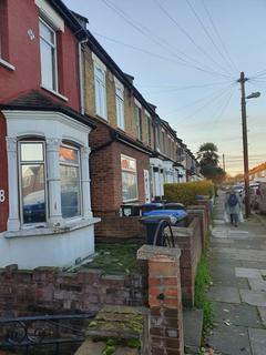 2 bedroom terraced house for sale, croyland road , London  N9