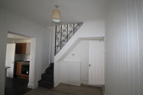 2 bedroom terraced house to rent - Avon Vale, Estcourt St, Hull, HU9