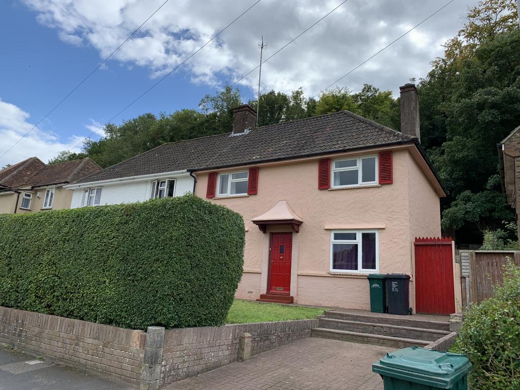 3 Rooms Available In House Share