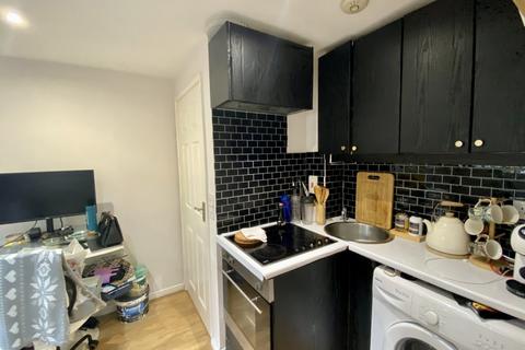 1 bedroom flat to rent, Offord Road, Islington