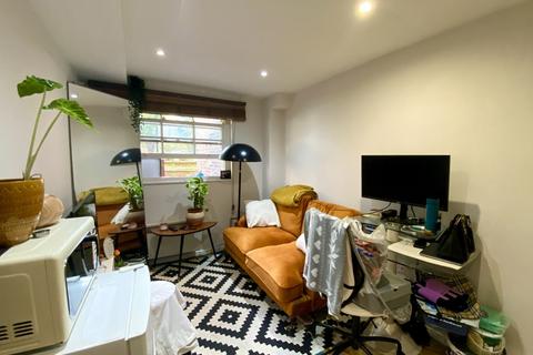 1 bedroom flat to rent, Offord Road, Islington