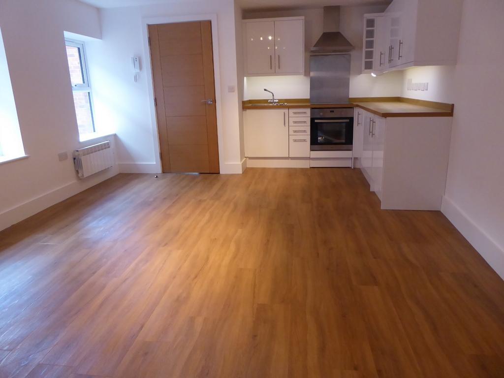Apartment in Reading, Katesgrove, Coley - View 3