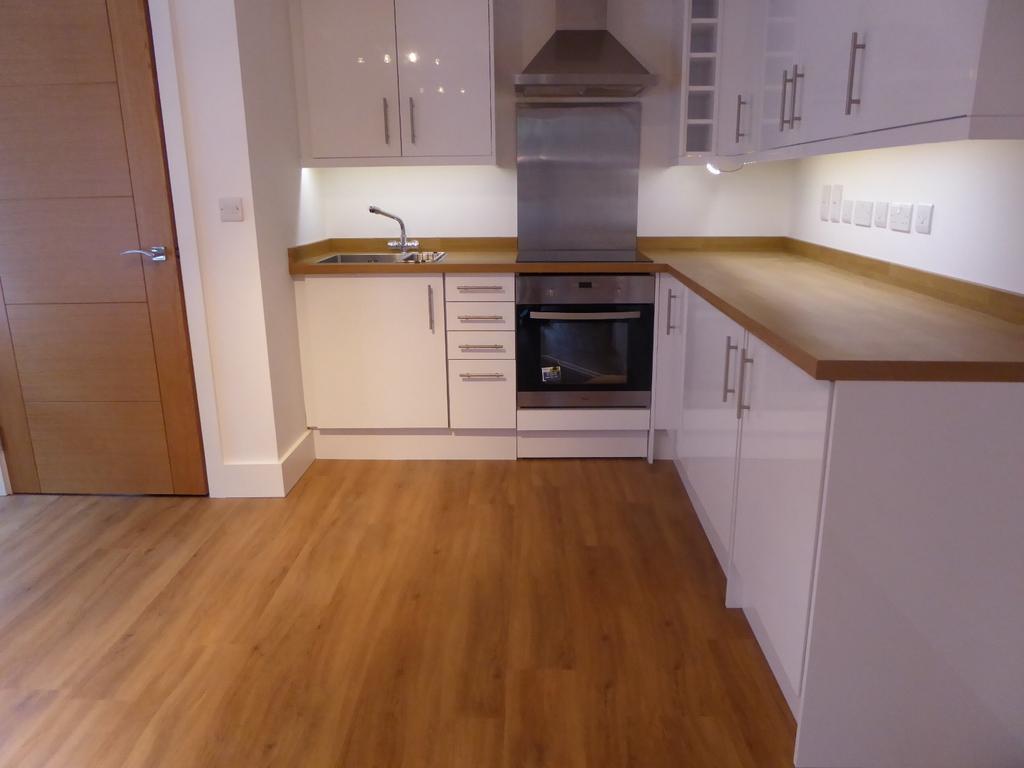Apartment in Reading, Katesgrove, Coley - View 4