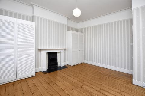 2 bedroom flat to rent, Brondesbury Villas, Queen's Park NW6