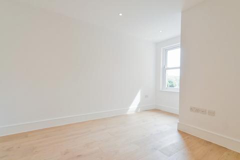 2 bedroom flat to rent, Elsie Road,  East Dulwich, SE22