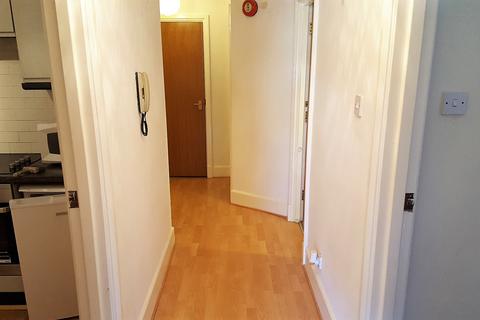 2 bedroom flat to rent, Castle Street, Carlisle