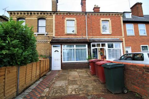 4 bedroom terraced house to rent, Crescent Road, Reading