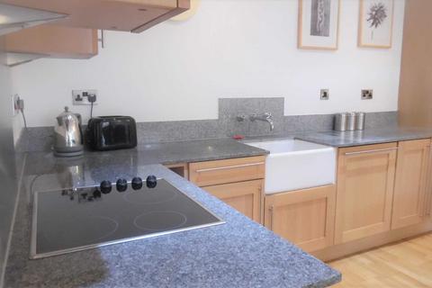 2 bedroom apartment to rent, Isaac Way, Manchester M4