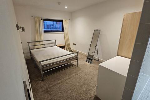 2 bedroom apartment to rent, Isaac Way, Manchester M4