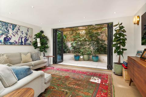 5 bedroom terraced house to rent, Walpole Street, Chelsea SW3