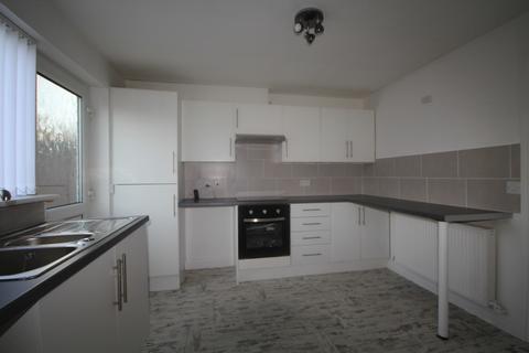 3 bedroom terraced house to rent, Wormley Court, Hull, HU6