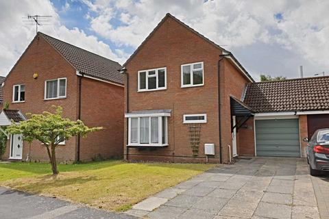 3 bedroom link detached house to rent, Church View Close, Melton