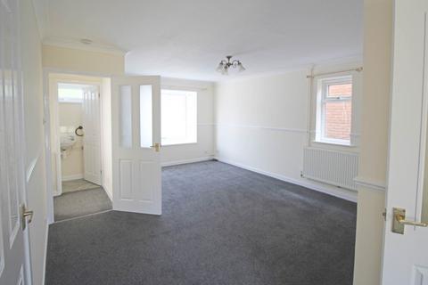 3 bedroom link detached house to rent, Church View Close, Melton