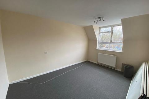 3 bedroom terraced house to rent, Godolphin Close, Swindon, SN5