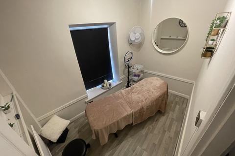 Property to rent - Canal Street, Droylsden, Manchester