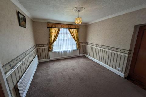 3 bedroom detached house to rent, Sutton Road, Kirkby in Ashfield