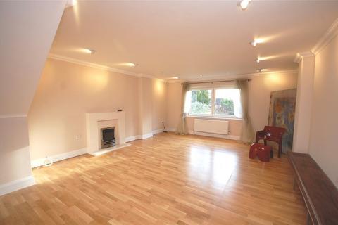 4 bedroom house to rent - Holly Park, London, N3