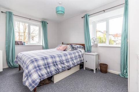 2 bedroom apartment for sale, Pinefield, Eastfield Terrace, Henleaze, Bristol, BS9