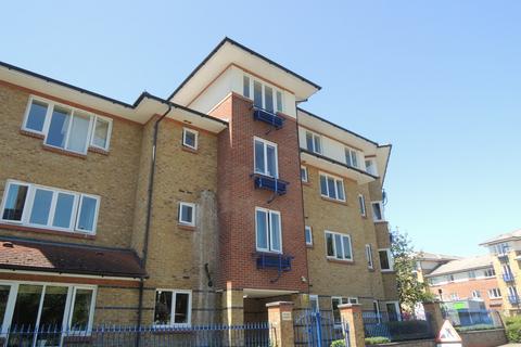 3 bedroom flat to rent, Tauheed Close, London