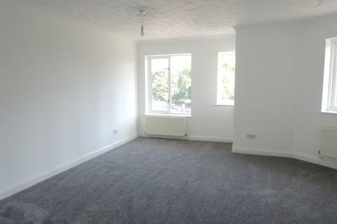 3 bedroom flat to rent, Tauheed Close, London