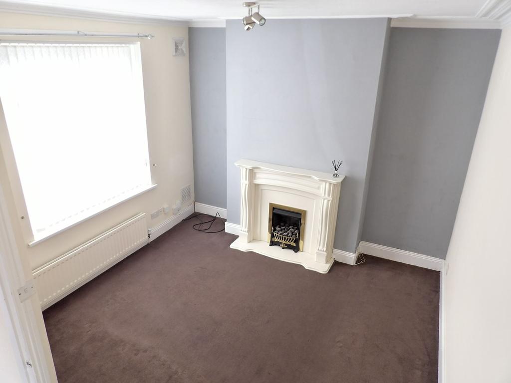 Canterbury Street, South Shields, Tyne & Wear, NE33 4DQ 2 bed terraced