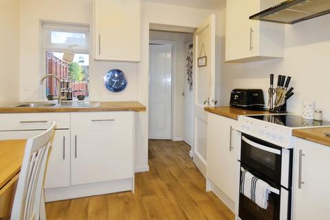 2 bedroom terraced house to rent, Melbourne Street East, Tredworth