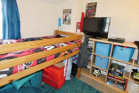 2 bedroom terraced house to rent, Melbourne Street East, Tredworth