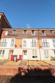 1 bedroom in a house share to rent, Meadow Way, Caversham