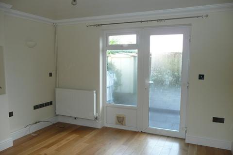 2 bedroom terraced house to rent, The Woodpeckers, Weymouth