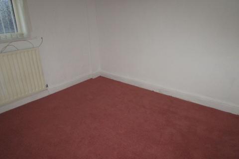 3 bedroom terraced house to rent, Holland Street Heywood