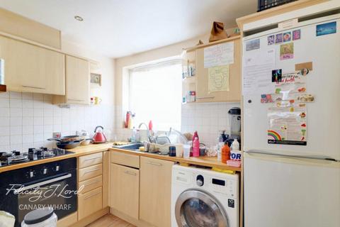 2 bedroom apartment to rent, Newport Avenue, London