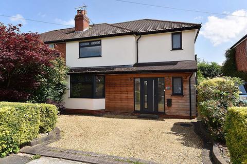 3 bedroom semi-detached house to rent, Lilac Avenue, Knutsford