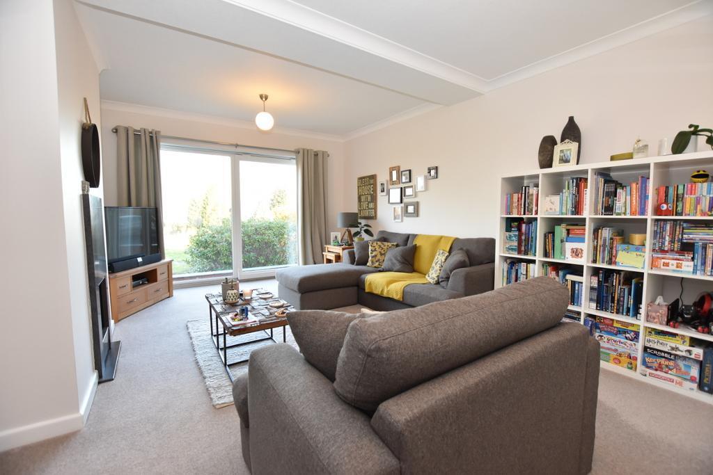 Lyndale Avenue, Wilpshire, BB1 9LP 3 bed bungalow £339,950
