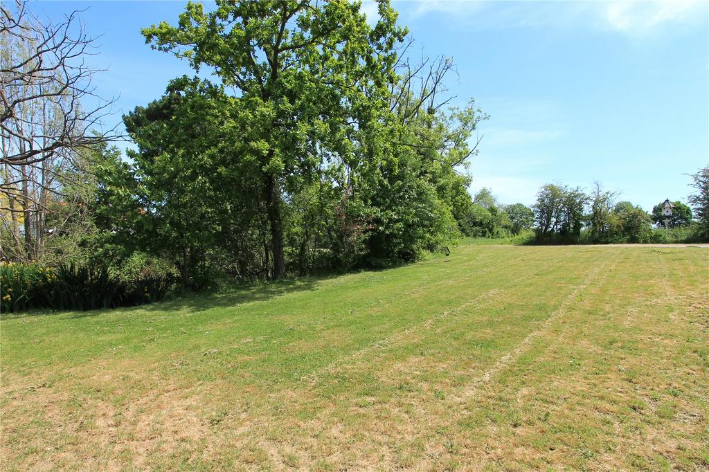 Communal Grounds