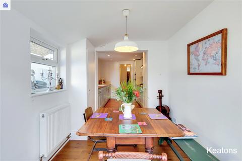 3 bedroom terraced house to rent, St. James Road, London, E15
