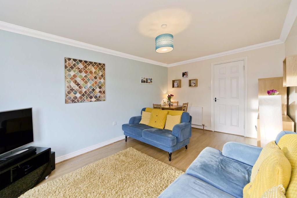 Maitland Drive, Cupar, Fife 2 bed bungalow £135,000