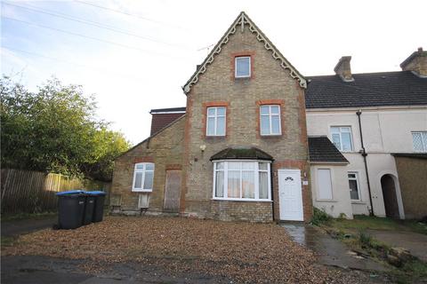 5 bedroom end of terrace house to rent, South Road, Englefield Green, Egham, Surrey, TW20