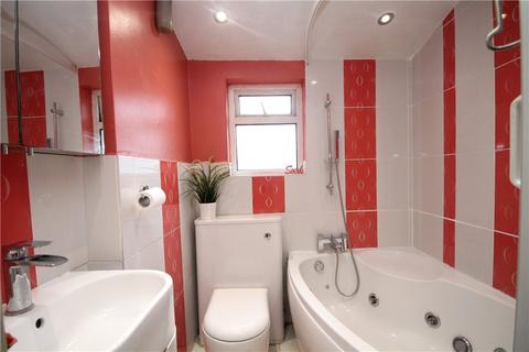 3 bedroom terraced house to rent - Carshalton Road, Mitcham, CR4