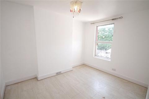 3 bedroom terraced house to rent - Carshalton Road, Mitcham, CR4
