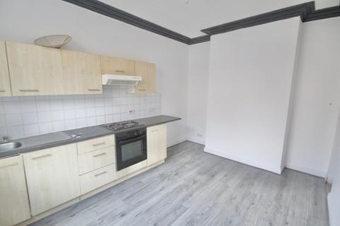 Studio to rent, Harlech Street,  Leeds, LS11