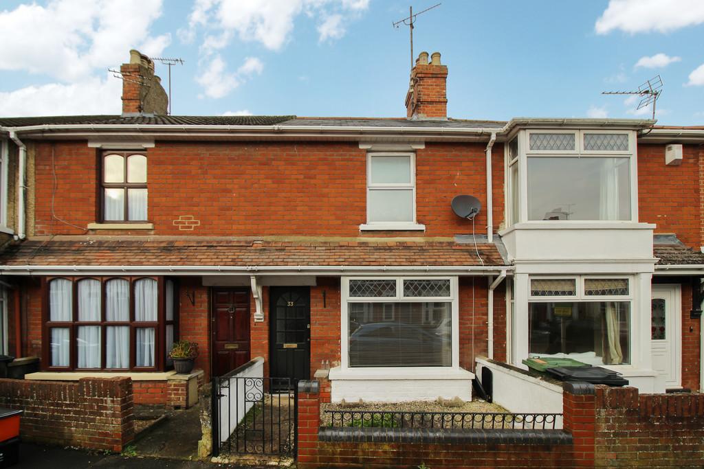 Evelyn Street, Swindon 2 bed terraced house £850 pcm (£196 pw)