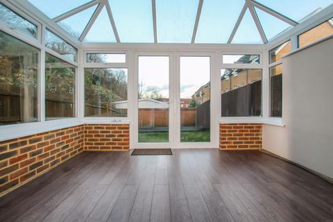 35 Bascombe Grove, Crayford, Dartford, DA1 3RG