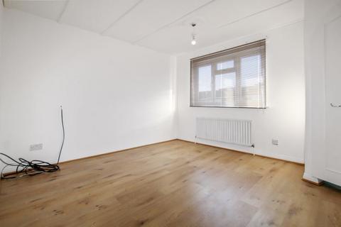 35 Bascombe Grove, Crayford, Dartford, DA1 3RG
