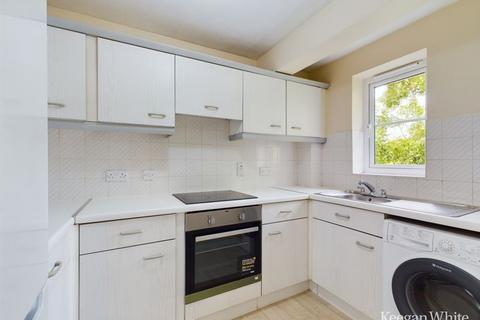 2 bedroom apartment for sale, Alexandra Park, High Wycombe