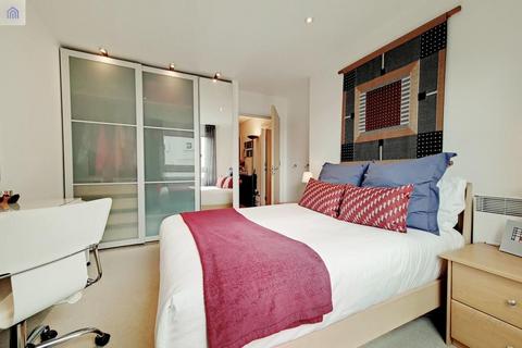 1 bedroom apartment to rent - City Tower, Limeharbour, London