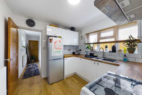29a Glenview Gardens, Hemel Hempstead, HP1 1TF